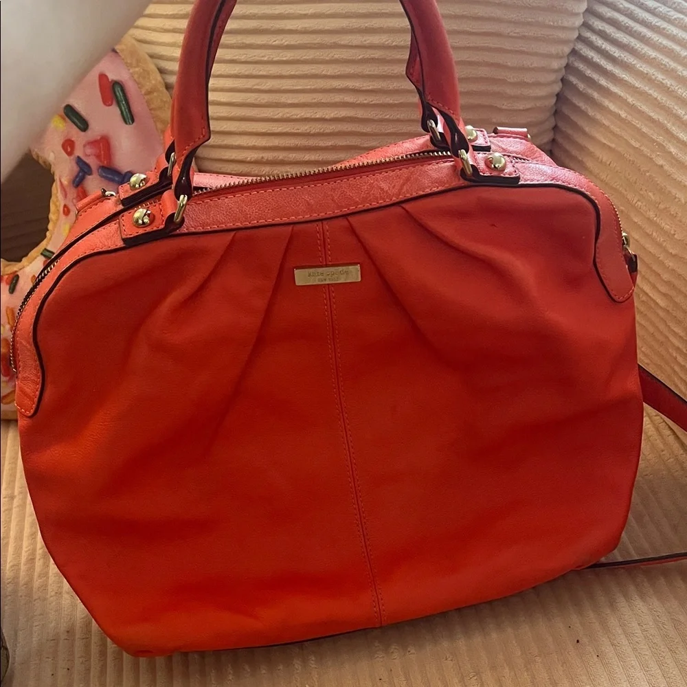Kate Spade New York Coral Pebbled Leather Pleated Tote Bag Shoulder Purse - Picture 5 of 7